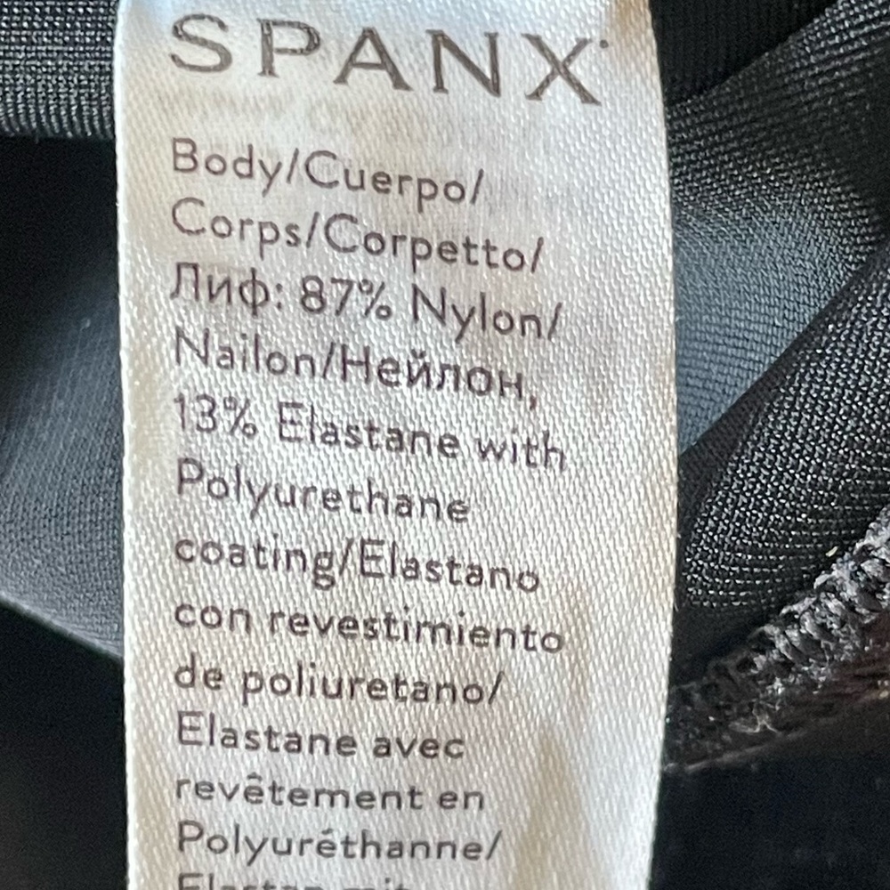 Spanx Faux Leather Camo Black High Waisted Leggings Size Small - Picture 5 of 9